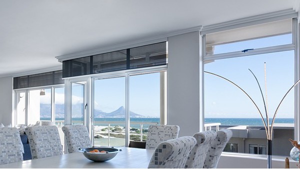 佛山樓上樓門窗廠家的高端門窗價格怎么樣？