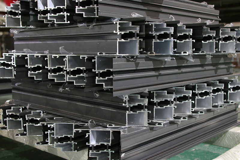 樓上樓高端門(mén)窗-樓上樓門(mén)窗怎么樣？可以定制鋁門(mén)窗嗎？