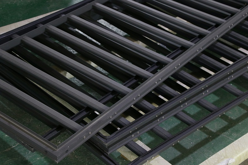 iphone12不再隨機(jī)附贈(zèng)充電器和耳機(jī)？樓上樓高端門(mén)窗質(zhì)量不減配