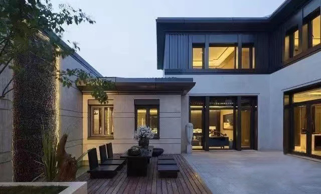 真正懂門窗的人，家里都在用這種鋁合金門窗！