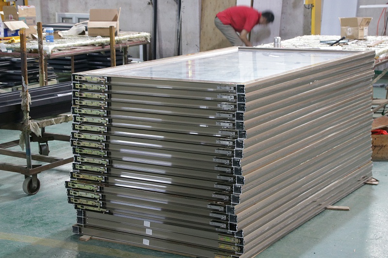 如何選好佛山鋁合金門(mén)窗品牌？樓上樓高端門(mén)窗