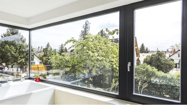 堪比美的暖風(fēng)機(jī)的鋁木復(fù)合門窗，助你輕松抵御寒冬！