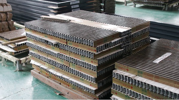 【樓上樓門窗】工程門窗配套性,不懂門窗工程的發(fā)包方都在看！