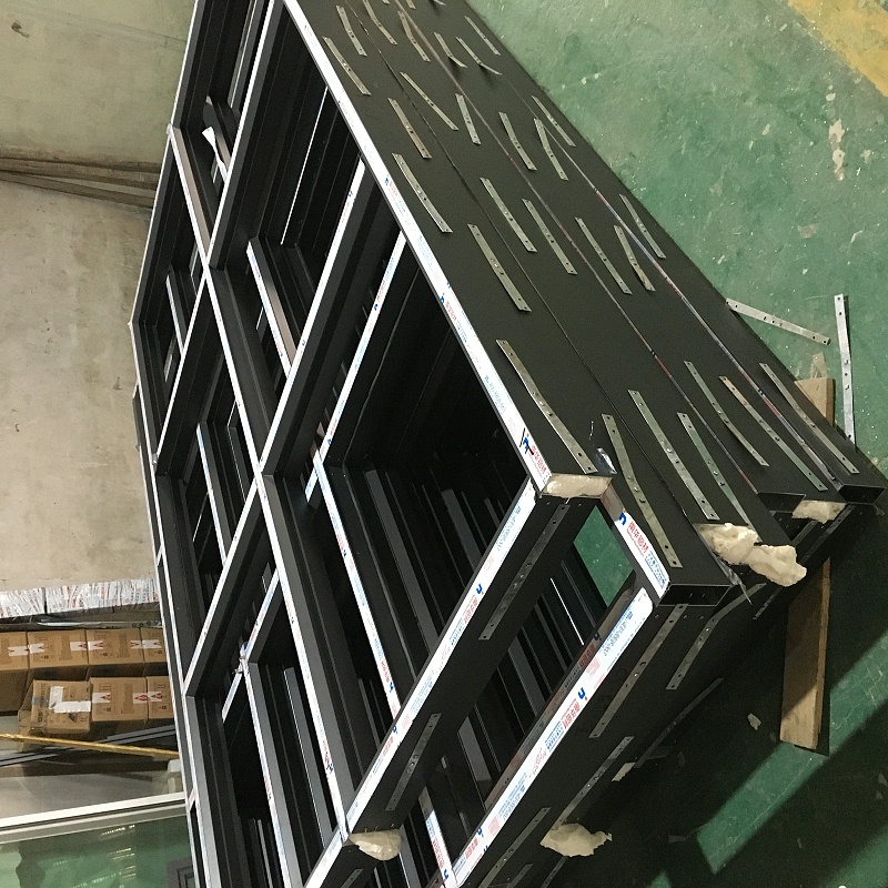 有了樓上樓這款高端鋁合金門窗，每晚都是平安夜！